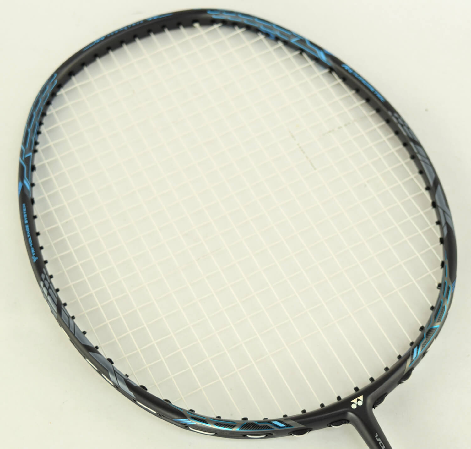 YONEX バドミントンラケット ヨネックス ボルトリック Ｚフォース2