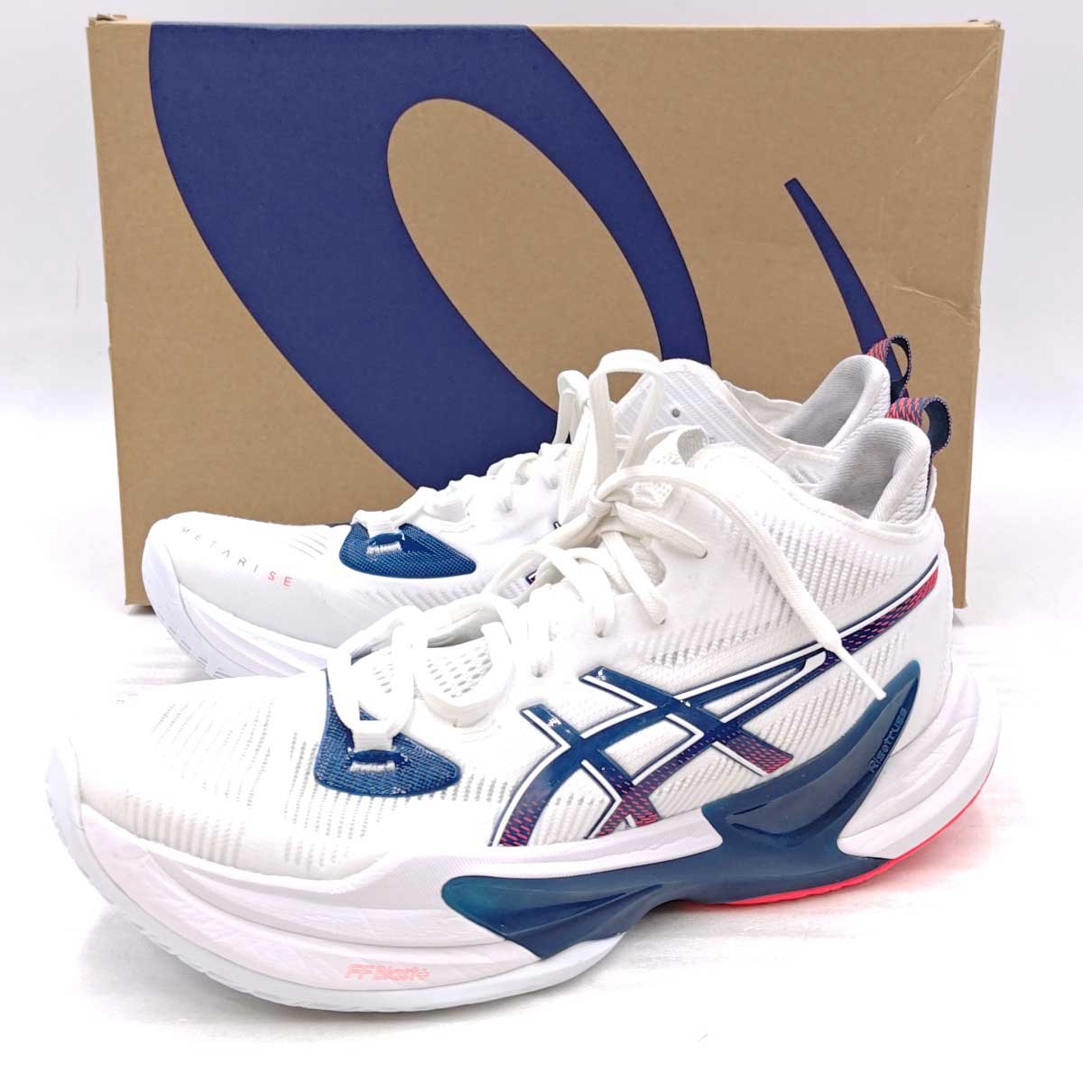 アシックスのバレーボールシューズ